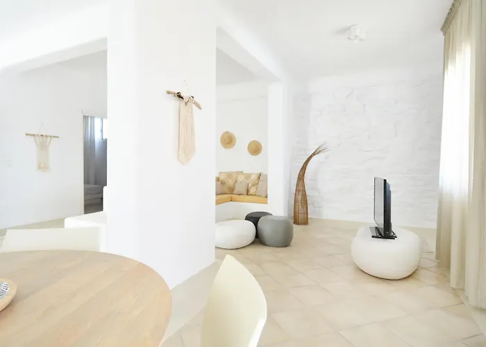 Sea Breeze Mykonos بيت للعطل *